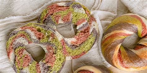 Au Naturel Rainbow Bagels 19 .